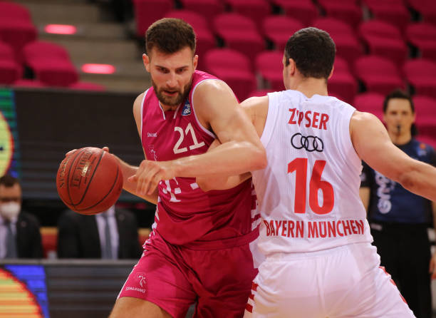 主场赢得尊 主场赢得尊