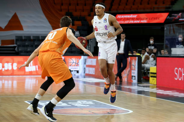 B费的帽子 B费的帽子