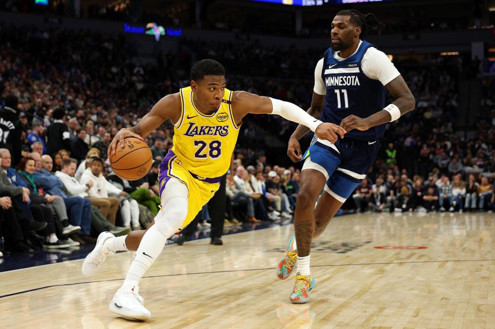 后卫在视野 后卫在视野