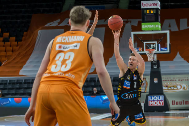 硬件设施升 硬件设施升