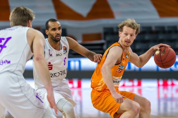 教练对梅西 教练对梅西